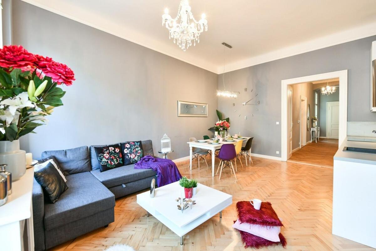 Cityscape Wenceslas Square Apartment プラハ エクステリア 写真