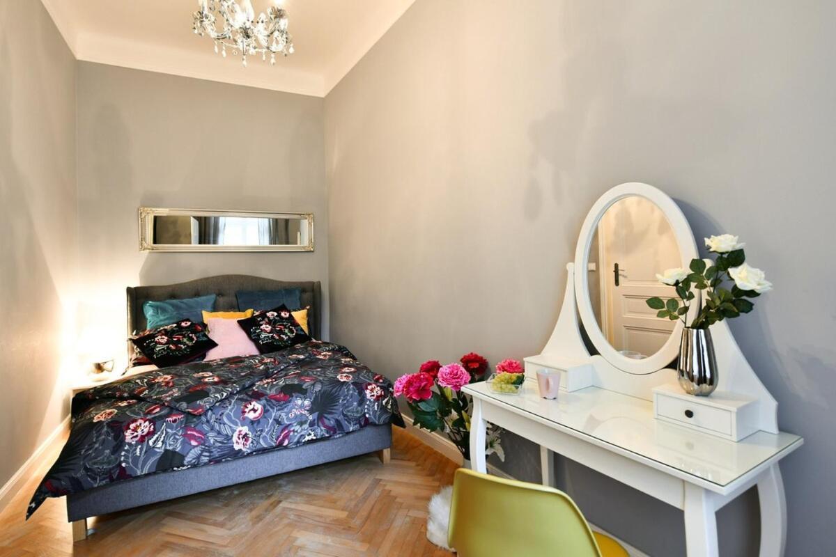 Cityscape Wenceslas Square Apartment プラハ エクステリア 写真