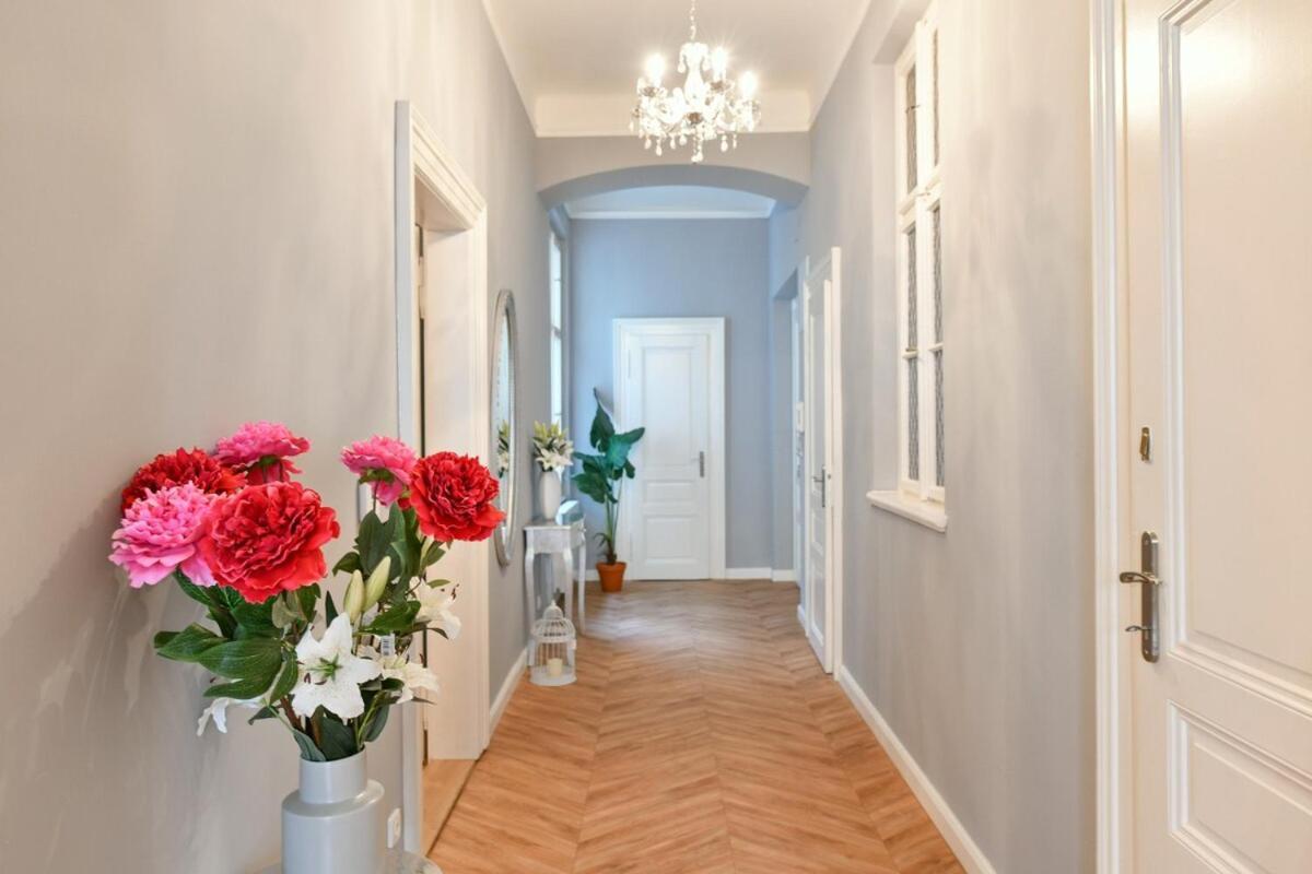 Cityscape Wenceslas Square Apartment プラハ エクステリア 写真